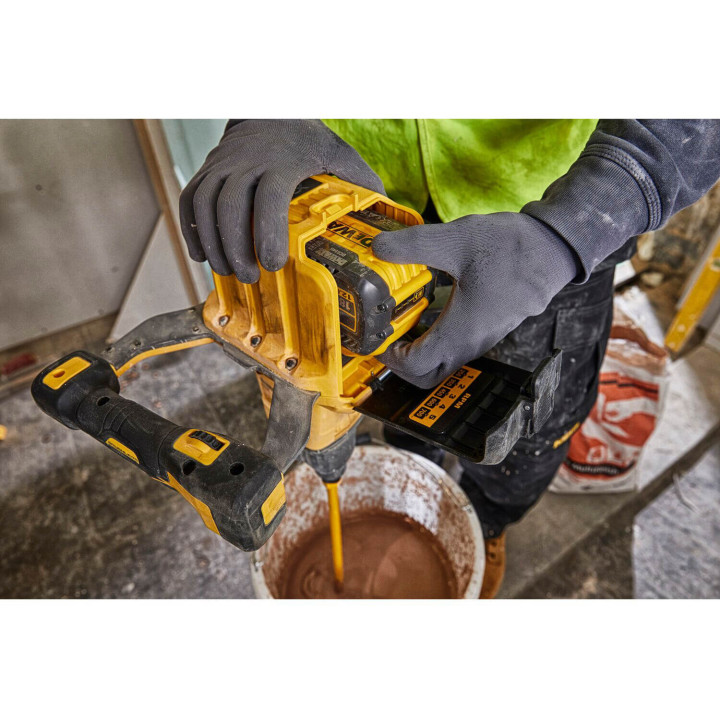 Акумуляторна батарея DeWALT DCB548