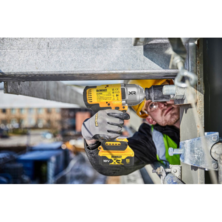 Гайкокрут ударний акумуляторний безщітковий DeWALT DCF900NT