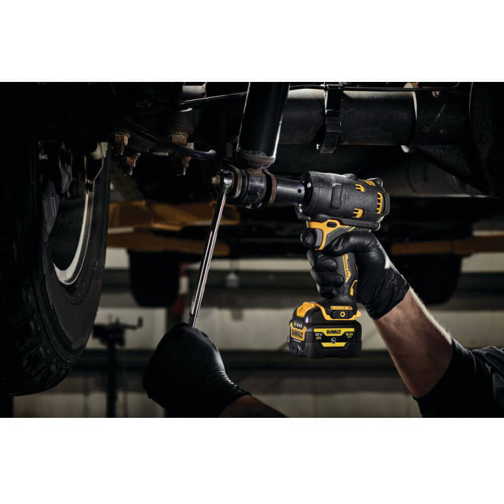 Гайкокрут ударный акумуляторний безщітковий DeWALT DCF901P1G
