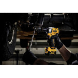Гайкокрут ударный акумуляторний безщітковий DeWALT DCF901P2