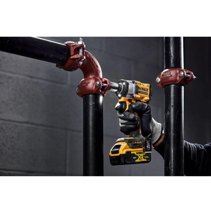 Гайкокрут ударний акумуляторний безщітковий DeWALT DCF923N
