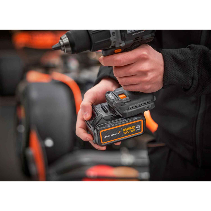 Дриль-шурупокрут ударний McLaren F1 TEAM LIMITED EDITION DeWALT DCD85MM2T