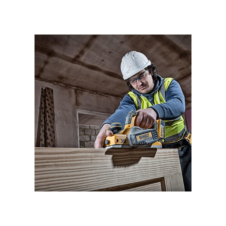 Рубанок акумуляторний безщітковий DeWALT DCP580P2