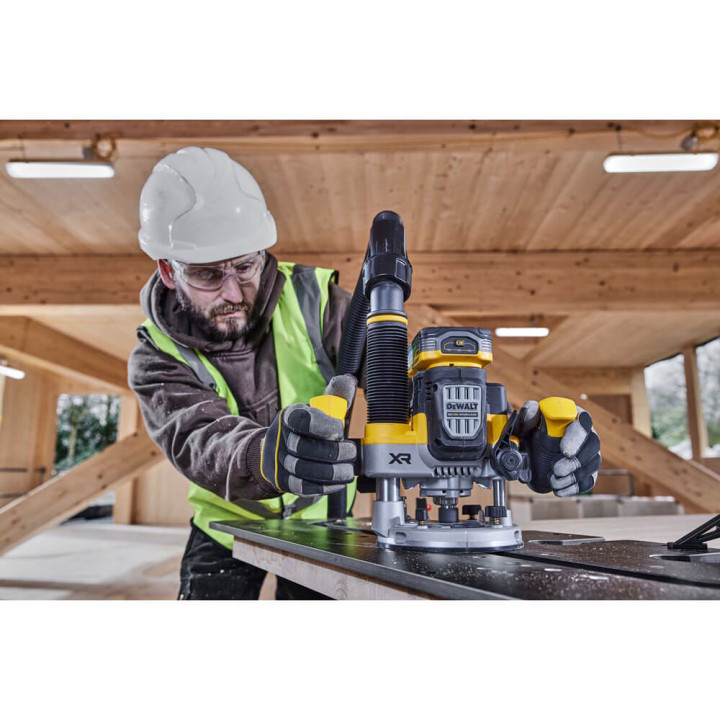 Фрезер акумуляторний безщітковий DeWALT DCW620NT