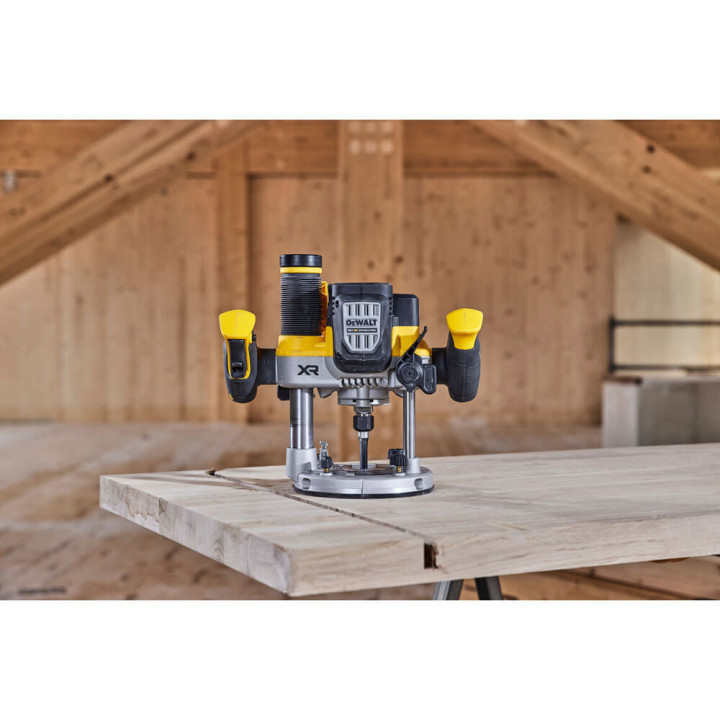 Фрезер акумуляторний безщітковий DeWALT DCW620NT