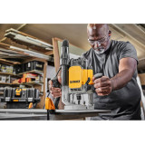 Фрезер мережевий DeWALT DWE625KT