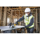 Пила дискова акумуляторна безщіткова DeWALT DCS571N