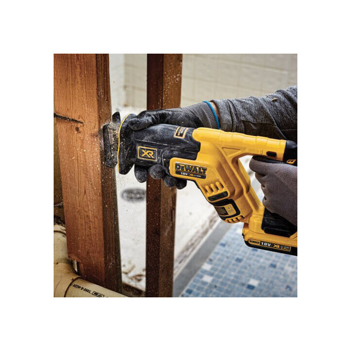 Пила шабельна акумуляторна безщіткова DeWALT DCS367P2
