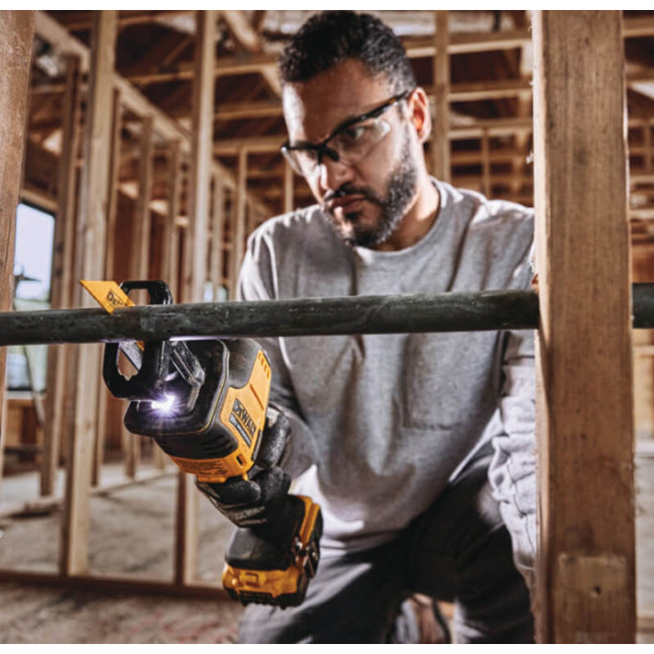 Пила шабельна акумуляторна безщіткова DeWALT DCS369NT