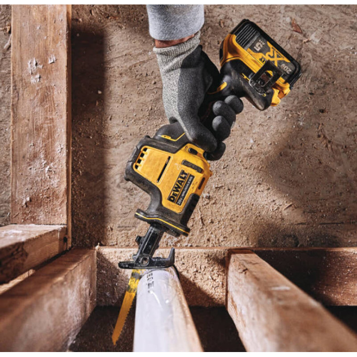 Пила шабельна акумуляторна безщіткова DeWALT DCS369NT