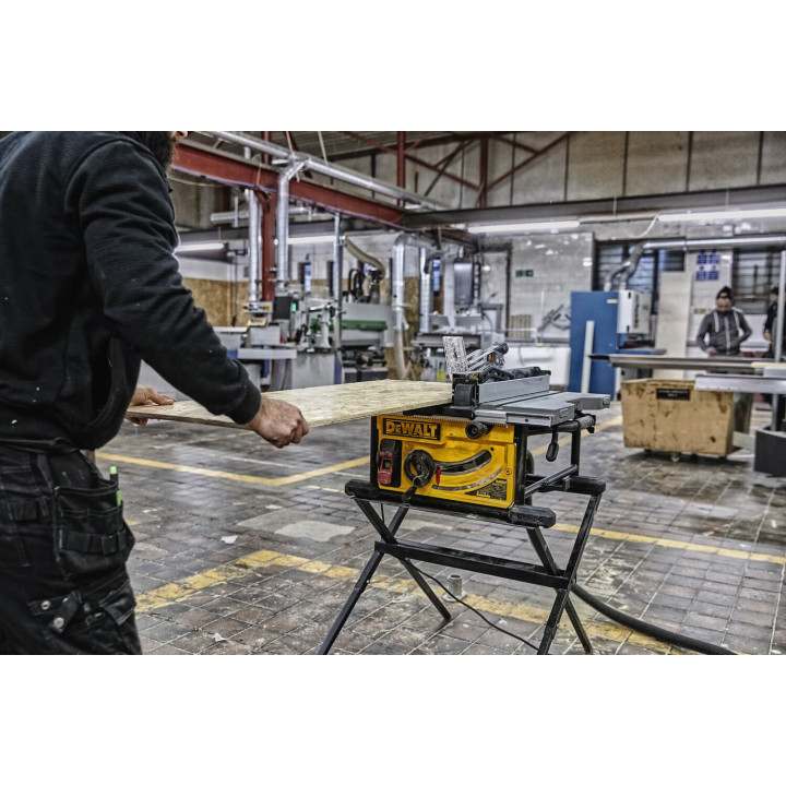 Пила настільна мережева DeWALT DWE7492