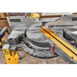 Пилка торцювальна акумуляторна безщіткова DeWALT DCS781N