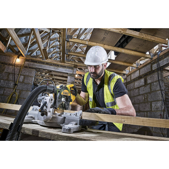 Пила торцювальна мережева DeWALT DWS774