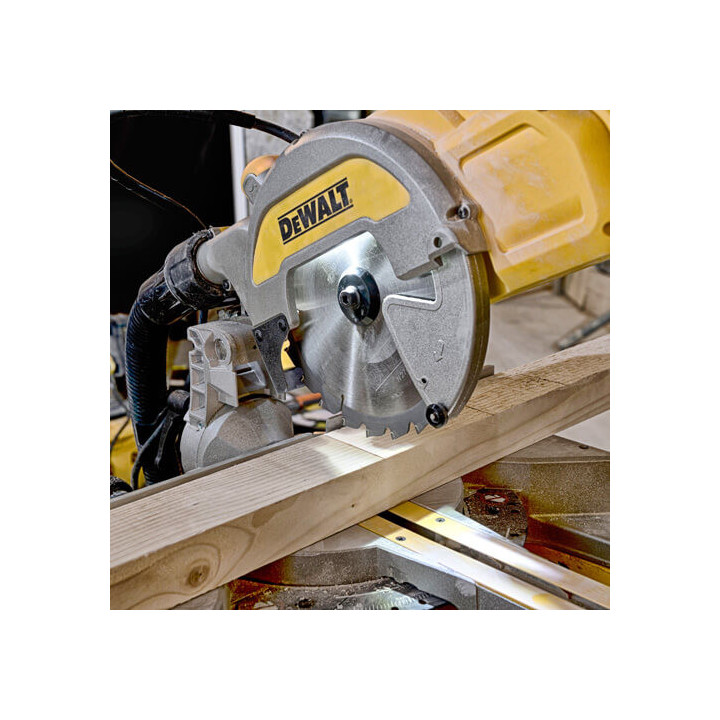 Пила настільна мережева DeWALT DWS777