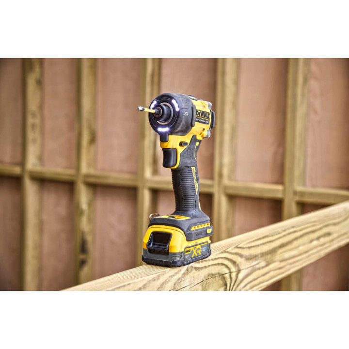 Шурупокрут ударний гідравлічний акумуляторний безщітковий DeWALT DCF870NT
