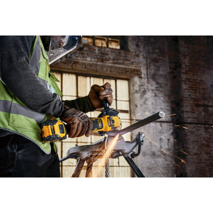 Шліфмашина кутова - болгарка акумуляторна безщіткова DeWALT DCG416VSN