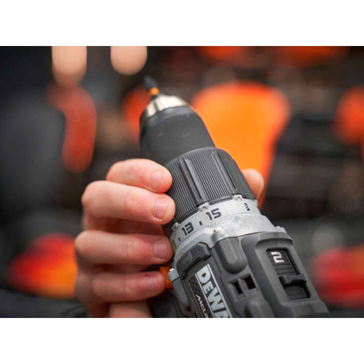 Набір з двох інструментів акумуляторних безщіткових McLaren F1 TEAM LIMITED EDITION DeWALT DCK200MM2T
