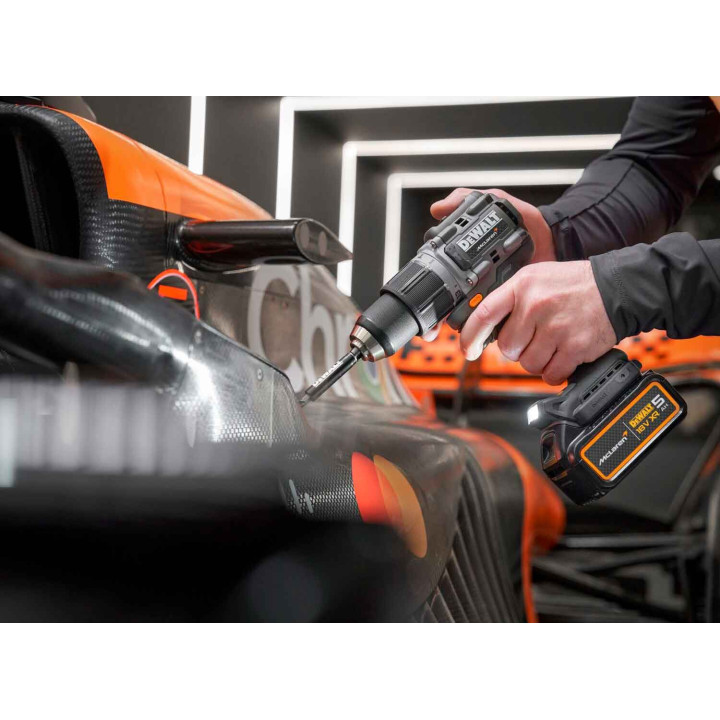 Набір з двох інструментів акумуляторних безщіткових McLaren F1 TEAM LIMITED EDITION DeWALT DCK200MP2T