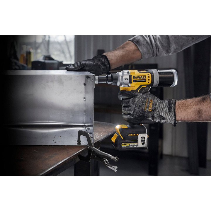 Заклепник акумуляторний безщітковий DeWALT DCF414NT