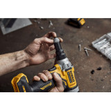 Заклепник акумуляторний безщітковий DeWALT DCF414NT